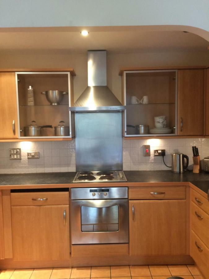 Central Reading Canal Side Apartment Sleeps 4 With Parking Exteriér fotografie
