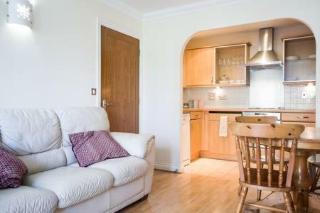 Central Reading Canal Side Apartment Sleeps 4 With Parking Exteriér fotografie